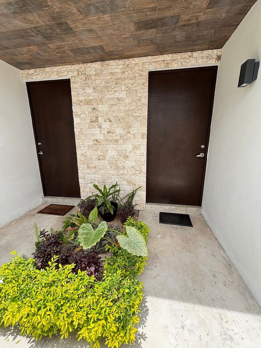 Nice semi-furnished townhouse for rent, photo 1 of 16