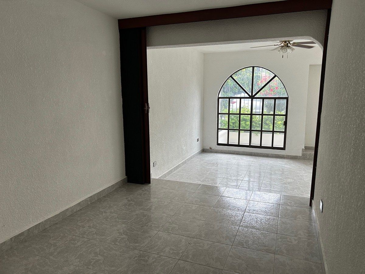 Casa em Residencial Periférico, San Nicolás de los Garza, foto 4 de 11