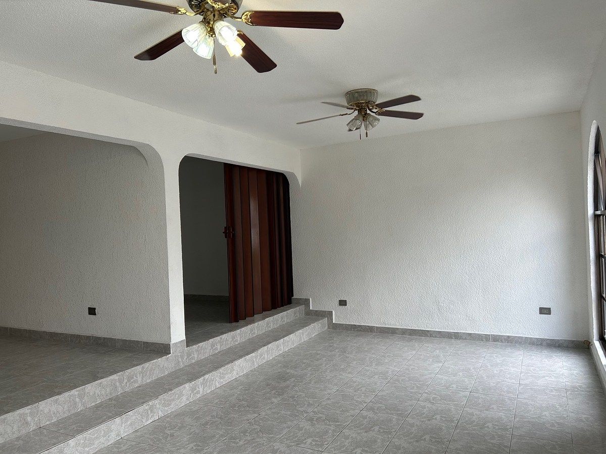 Casa em Residencial Periférico, San Nicolás de los Garza, foto 5 de 11