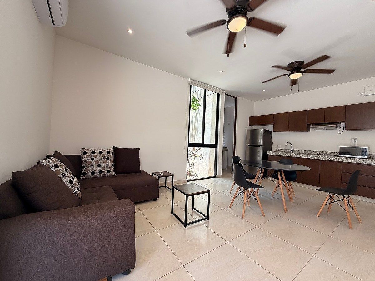Departamento en renta,  amueblado en planta baja, Temozon Norte., foto 1 de 18