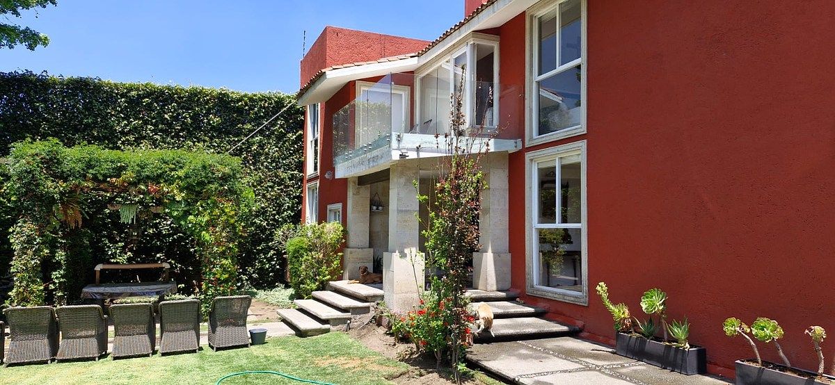 CASA EN VENTA EN LOMAS DE VISTA HERMOSA, foto 1 de 49