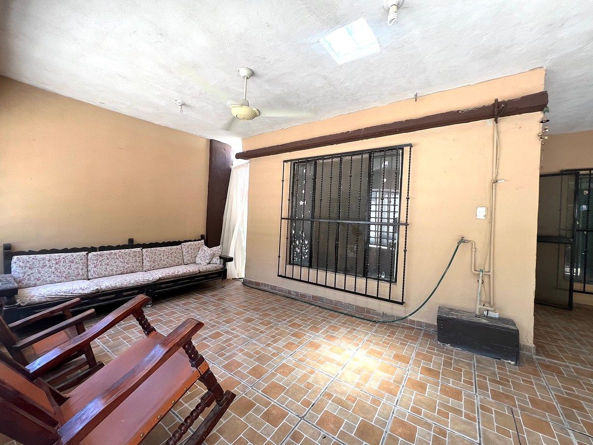 House in Reforma, La Paz, photo 3 of 40