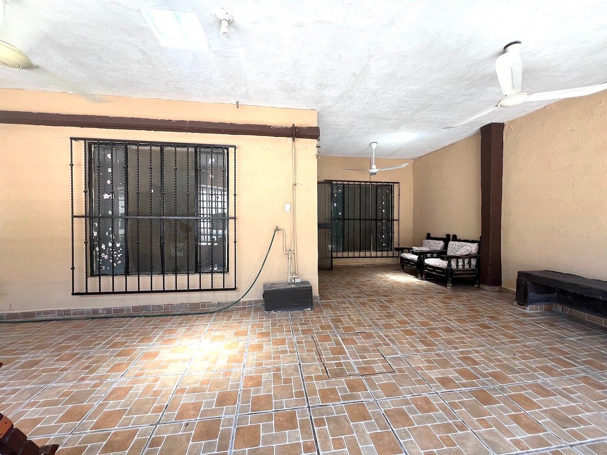 House in Reforma, La Paz, photo 5 of 40