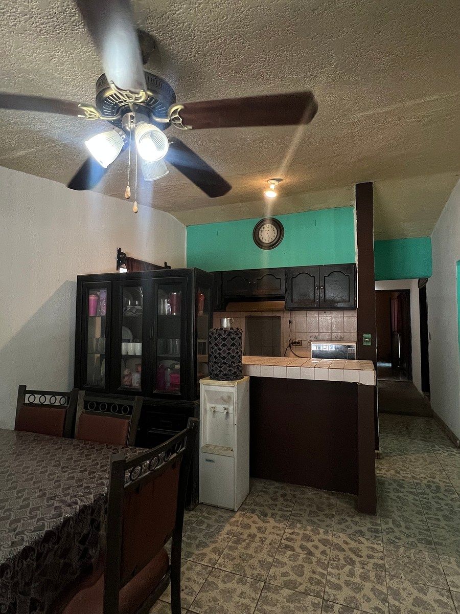 House in Reforma, La Paz, photo 10 of 40