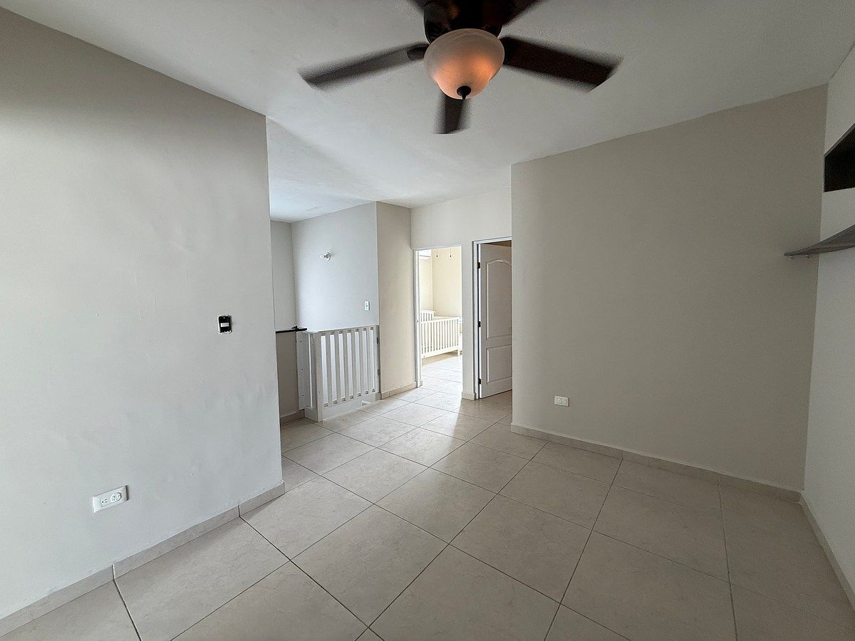 Casa em Dominio Cumbres, García, foto 8 de 18