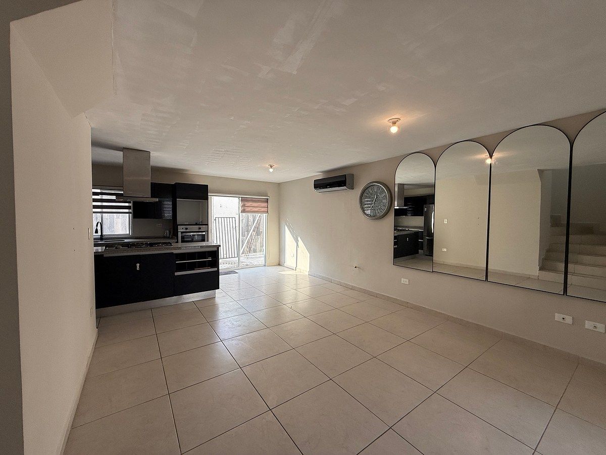 Casa em Dominio Cumbres, García, foto 6 de 18