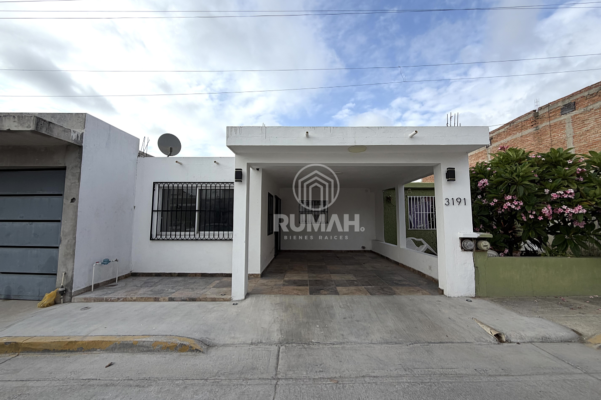 CASA EN RENTA EN VILLA SATELITE, foto 1 de 26