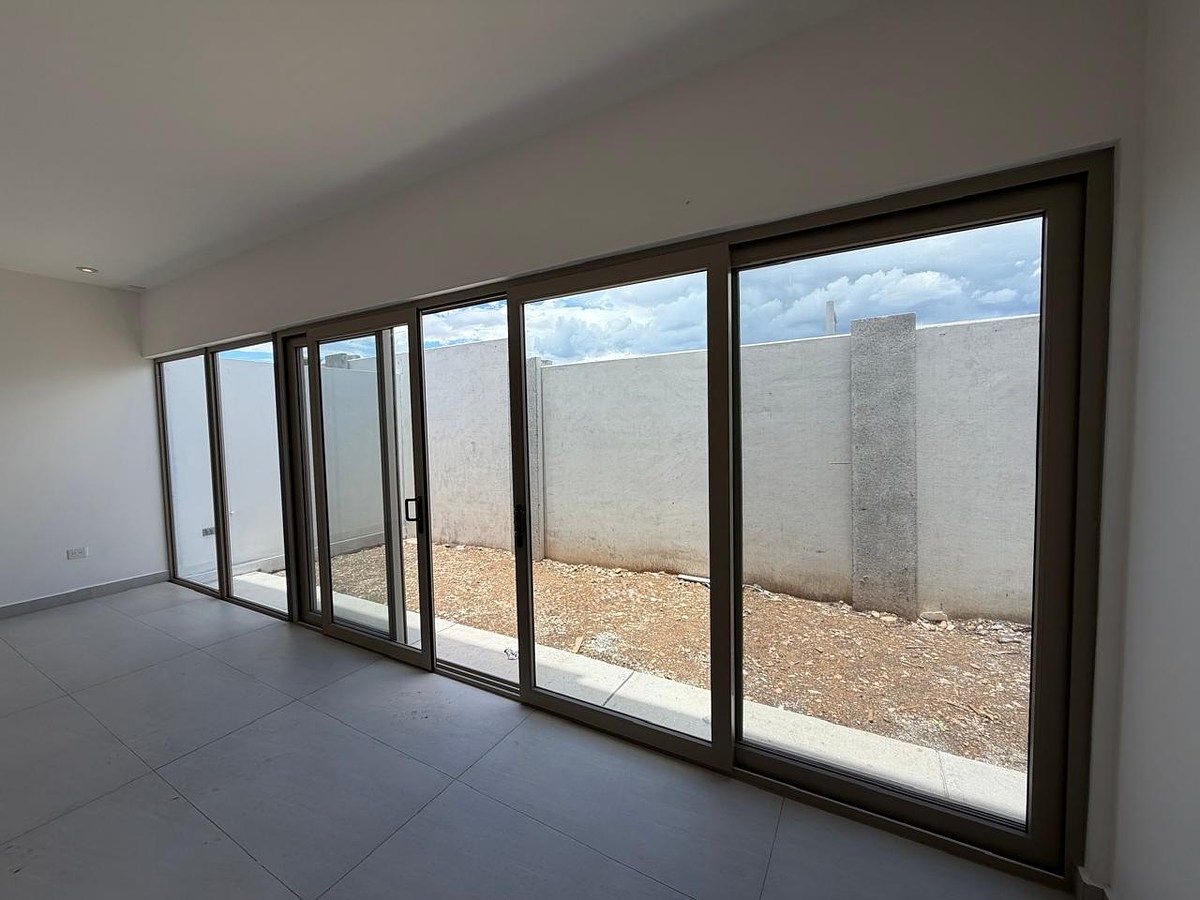 Casa en Porto Cumbres, García, foto 3 de 15