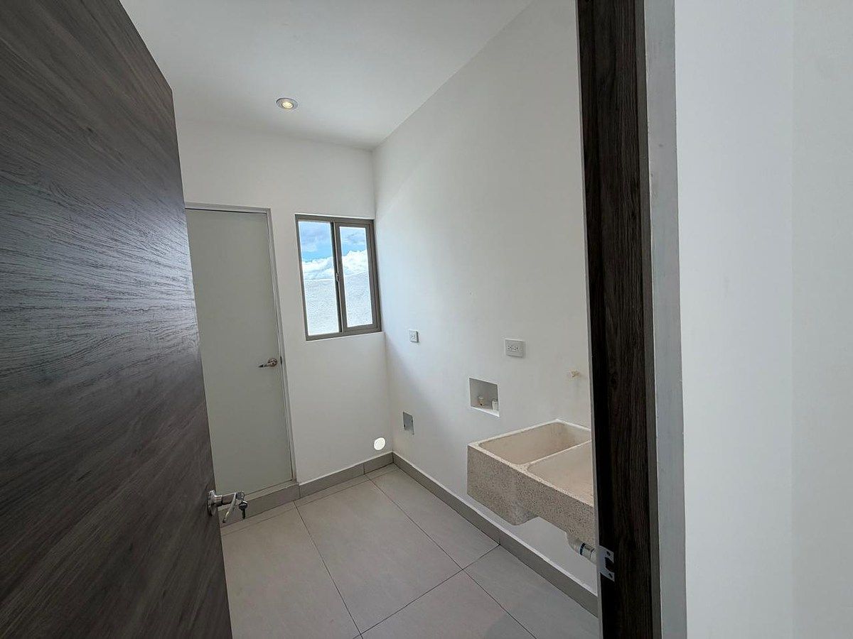 Casa en Porto Cumbres, García, foto 5 de 15
