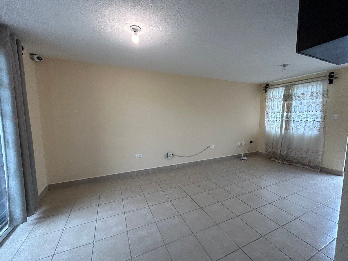 Casa en Verona Residencial, Tijuana, foto 3 de 16