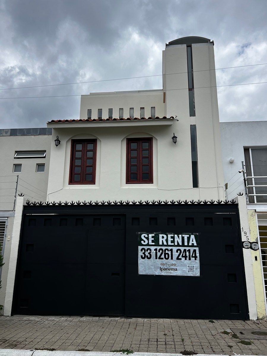 Casa em Bosques Del Centinela I, Zapopan, foto 2 de 25
