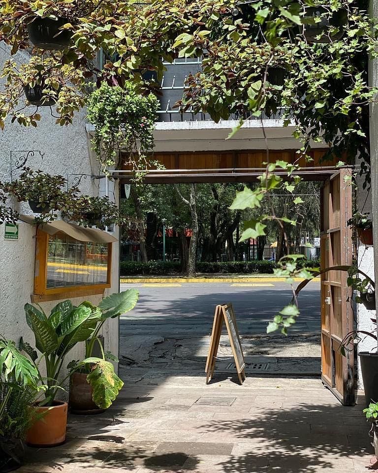 Casa con uso de suelo en Hipódromo, Cuauhtémoc, foto 2 de 8
