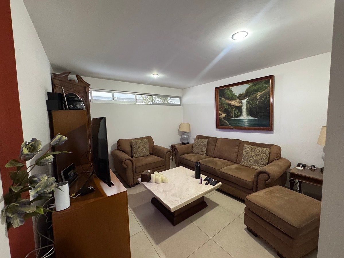 Casa em Lomas de Juriquilla, Querétaro, foto 3 de 31