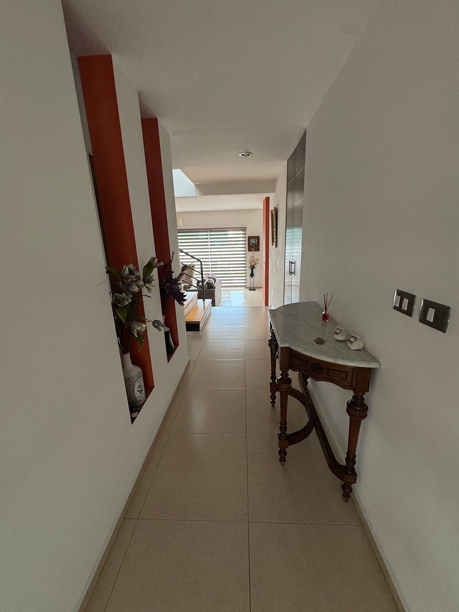Casa em Lomas de Juriquilla, Querétaro, foto 2 de 31