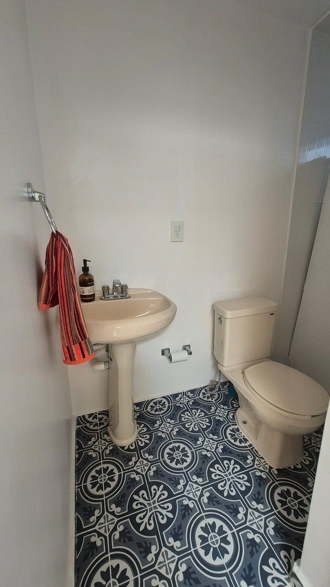 2do Baño completo  planta baja, foto 13 de 21