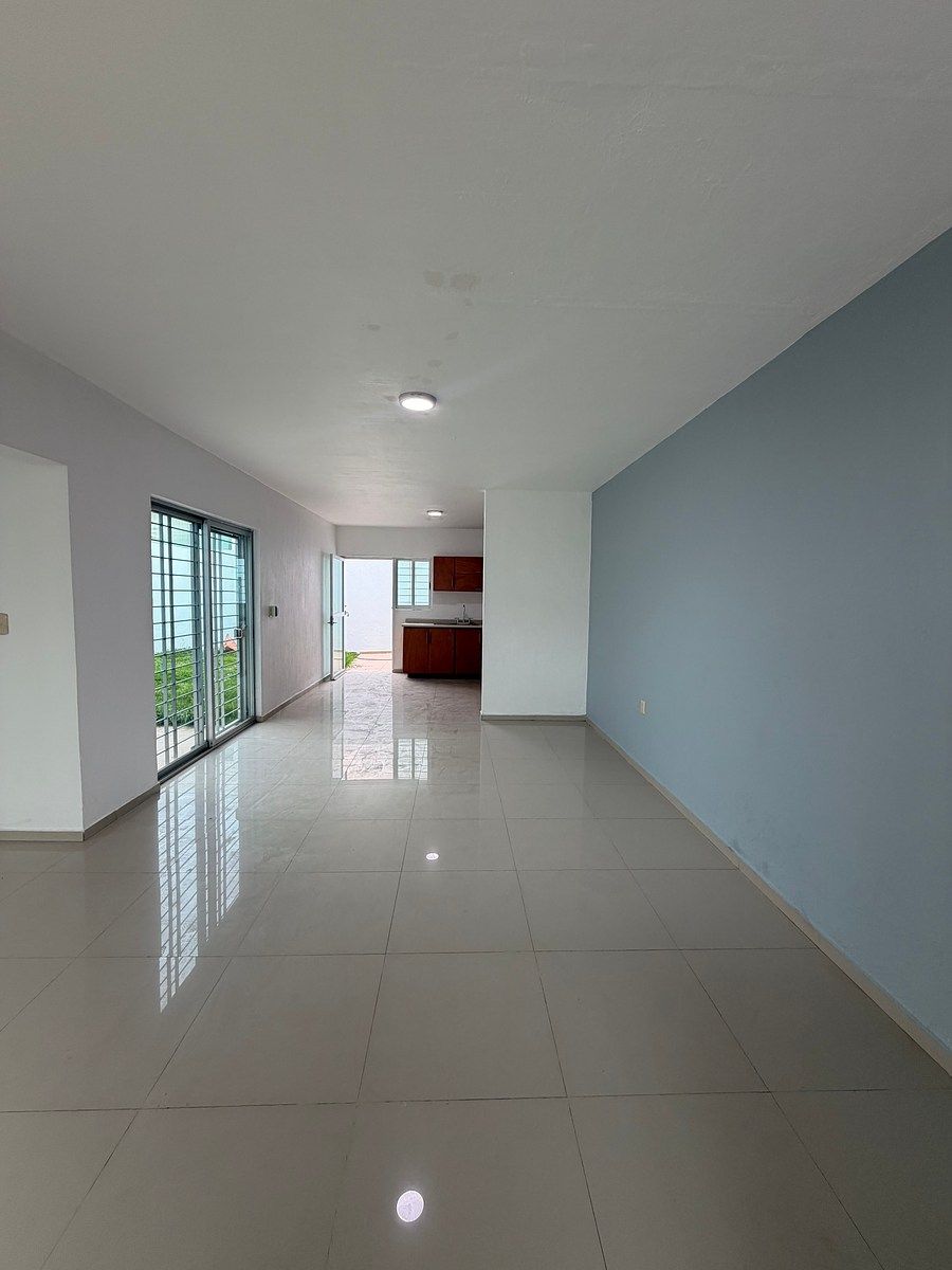 Casa em La Rioja, Tlajomulco de Zúñiga, foto 3 de 20