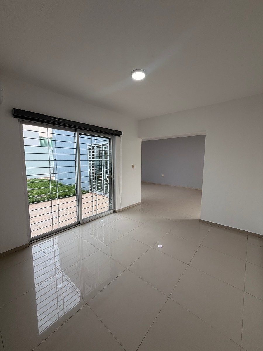 Casa em La Rioja, Tlajomulco de Zúñiga, foto 4 de 20