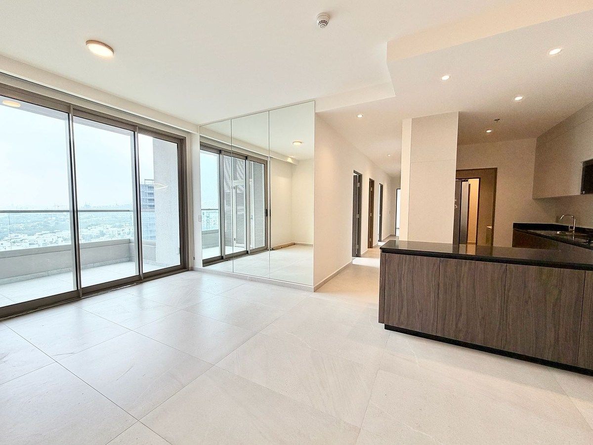 Apartamento de luxo para alugar na Torre Oeste 3 | 156m2 com 3 quartos, foto 1 de 9
