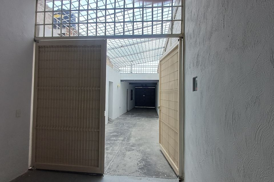 Galpão comercial em Ladrón de Guevara, Guadalajara, foto 10 de 13