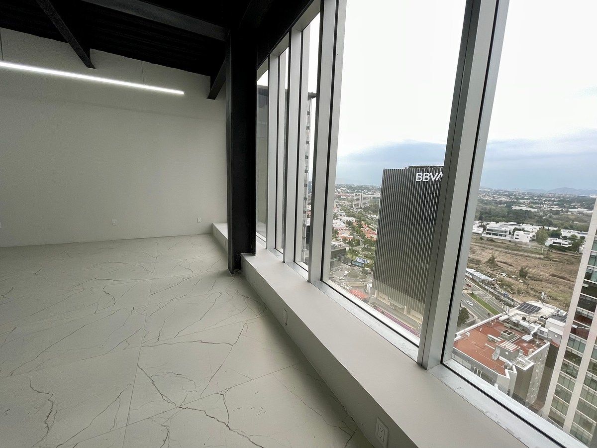 Oficina en Puerta de Hierro, Zapopan, foto 15 de 32