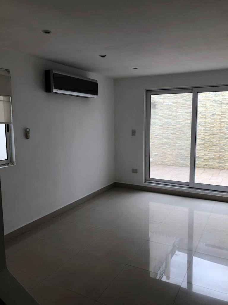Casa em Cerradas Del Roble, San Nicolás de los Garza, foto 6 de 26