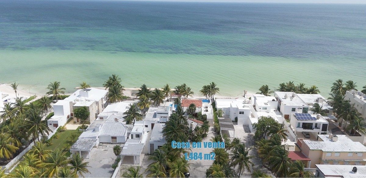 Casa con amplio terreno frente al mar en Chicxulub Puerto Progreso, foto 1 de 32