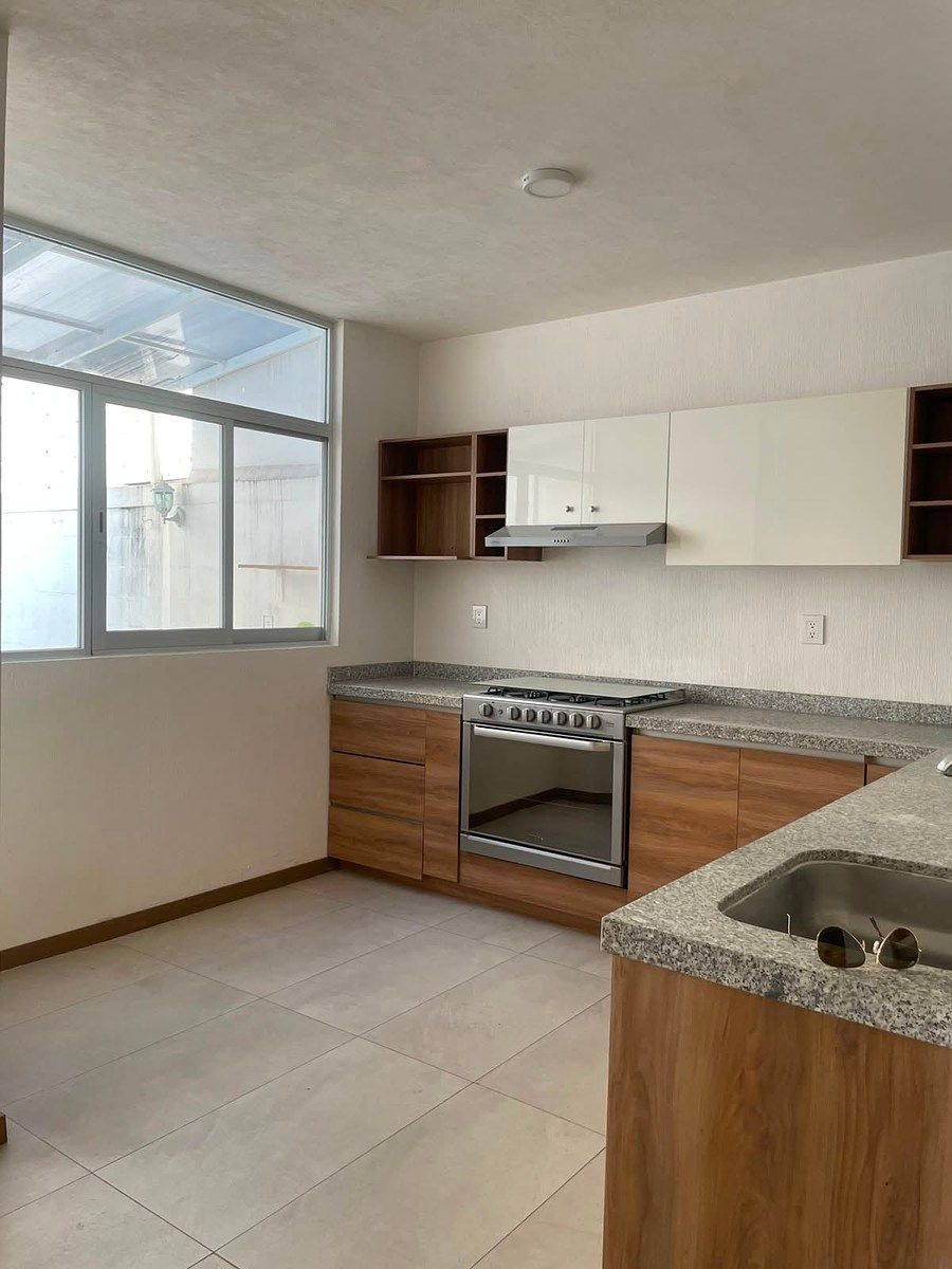 Casa em condomínio fechado em Pedregal del Bosque, Tlaquepaque, foto 4 de 23
