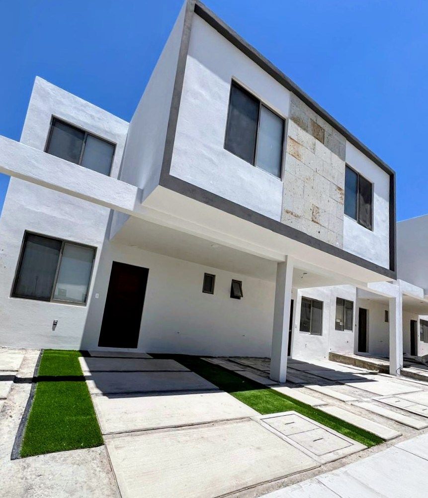 CASA EN VENTA MUY CERCA DE BLVD PEÑA FLOR, photo 1 of 6