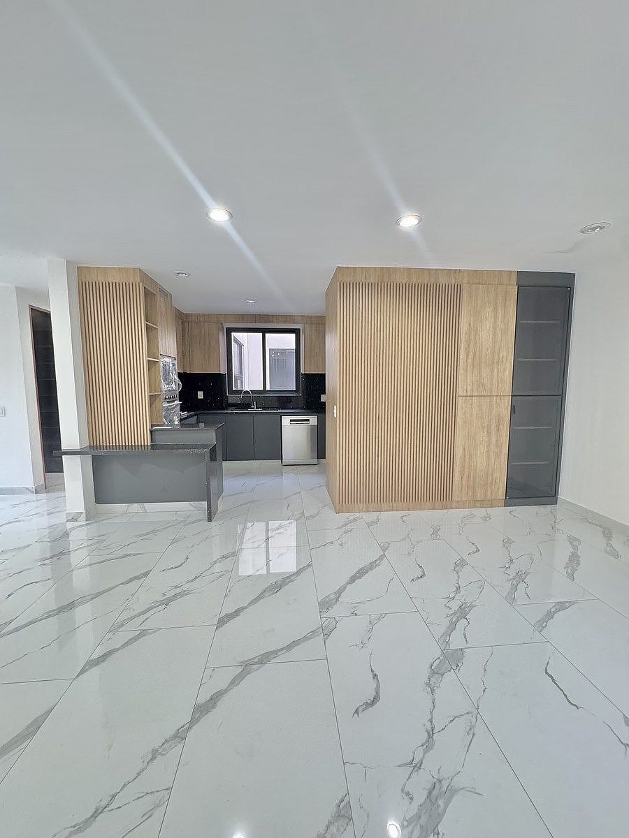 EXCLUSIVO DEPARTAMENTO TIPO TOWNHOUSE A LA VENTA, foto 1 de 16