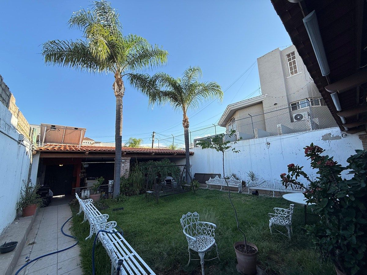 Casa em Jardines Vallarta, Zapopan, foto 2 de 12