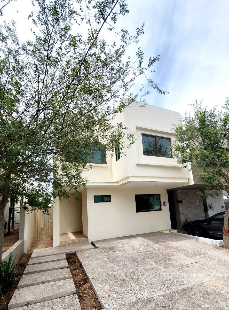 Casa en Renta Coto Roble Bosques Vallarta 3 Recámaras a Estrenar, foto 1 de 43