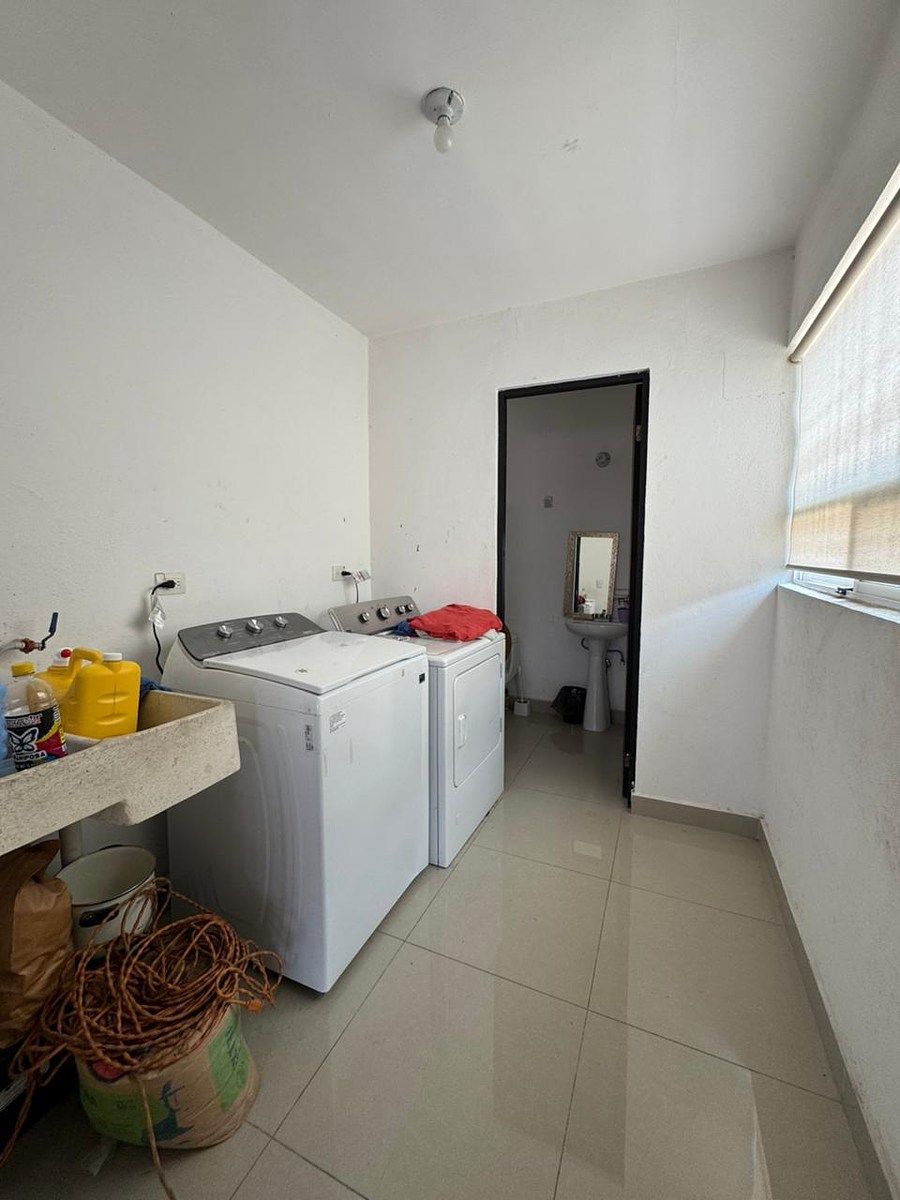 Casa em Valle de Las Alamedas, San Nicolás de los Garza, foto 11 de 12