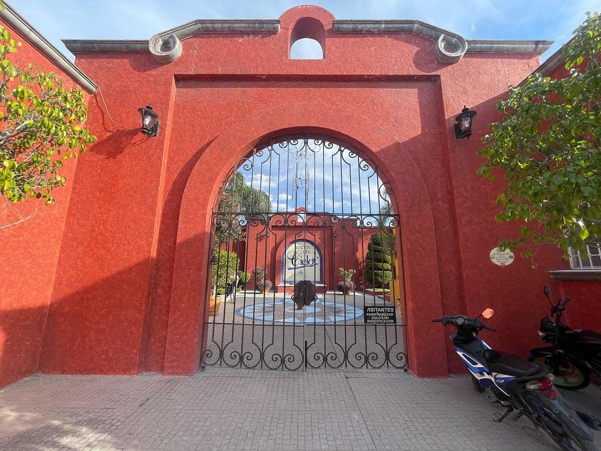 House in La Lejona, San Miguel de Allende, photo 3 of 20