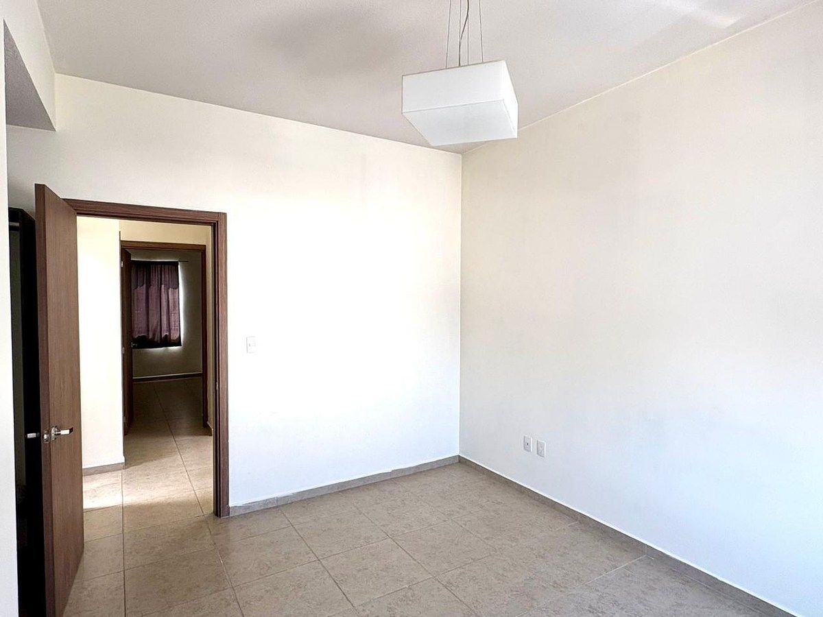 Casa em condomínio fechado em Zibatá, El Marqués, foto 10 de 18