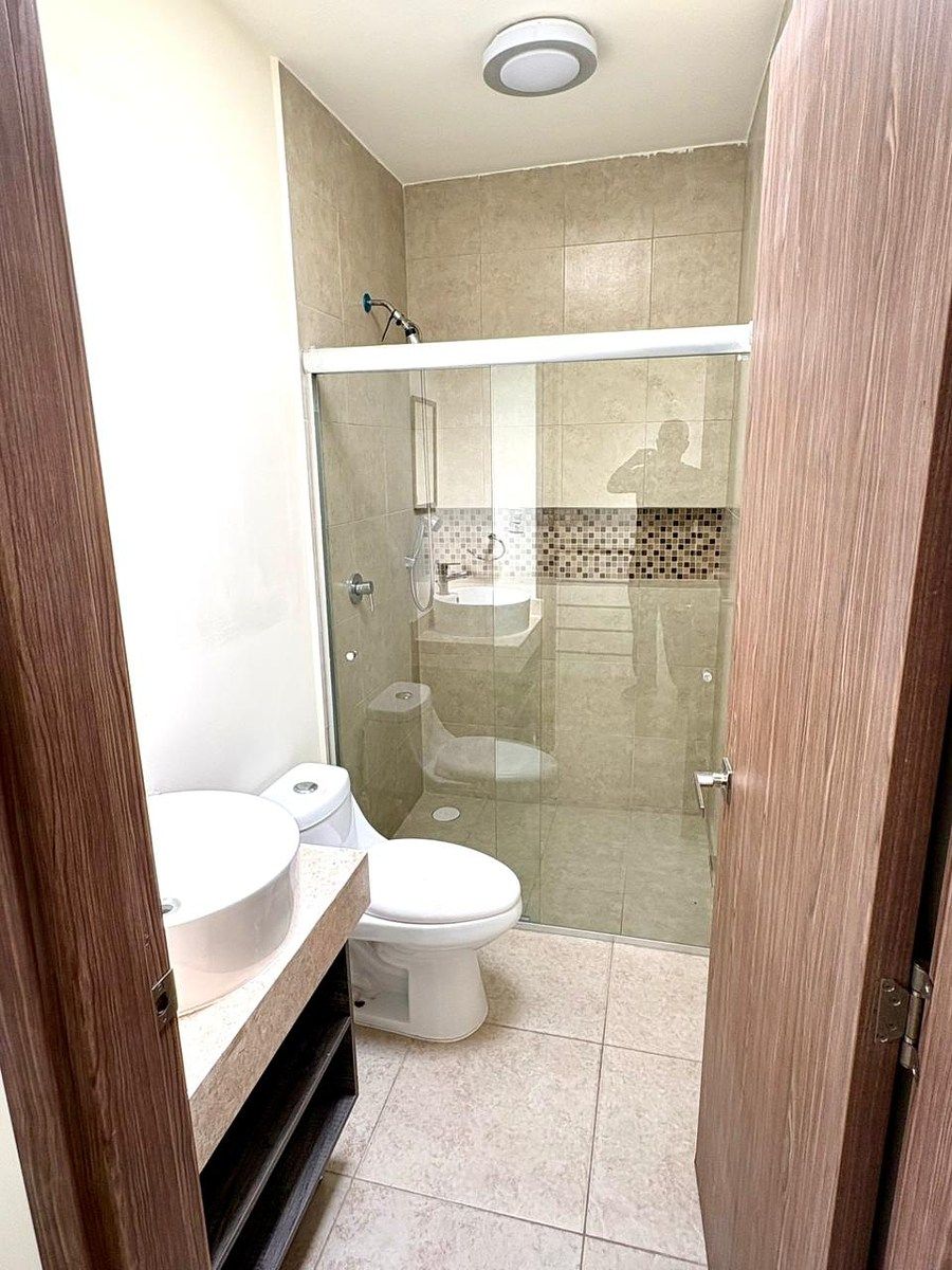 Casa em condomínio fechado em Zibatá, El Marqués, foto 12 de 18