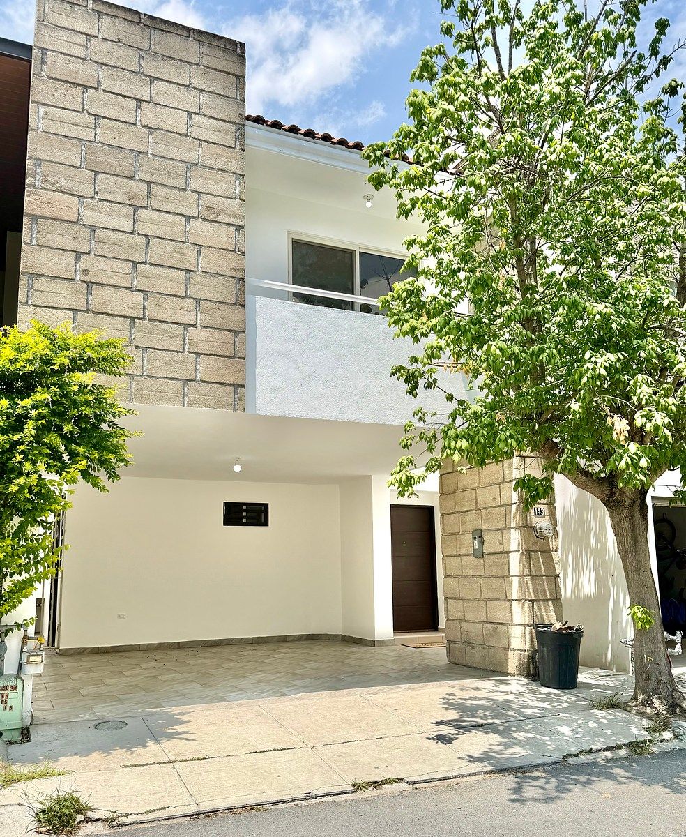 Casa en venta Carretera Nacional, foto 1 de 2