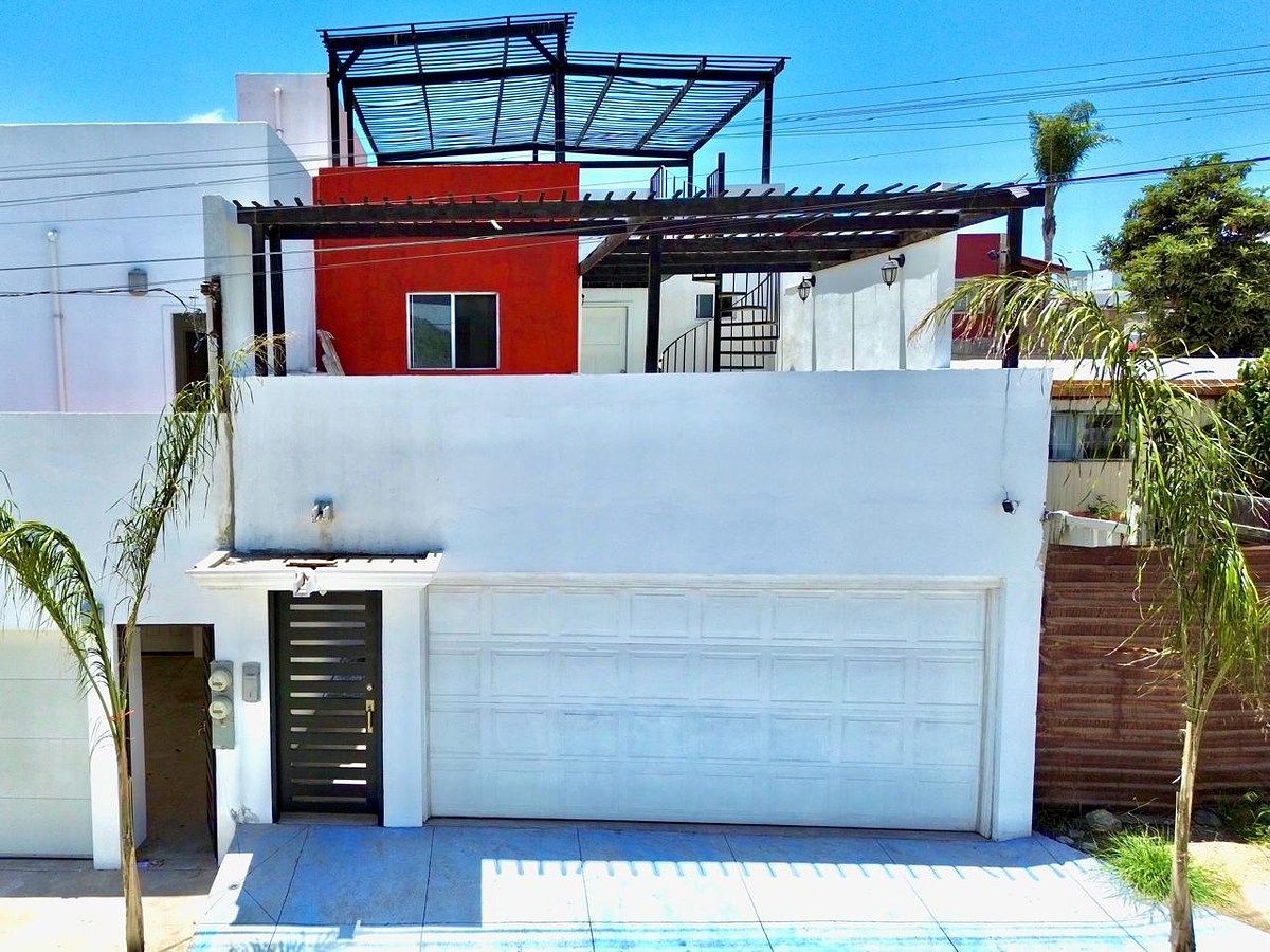 FACHADA, foto 1 de 20