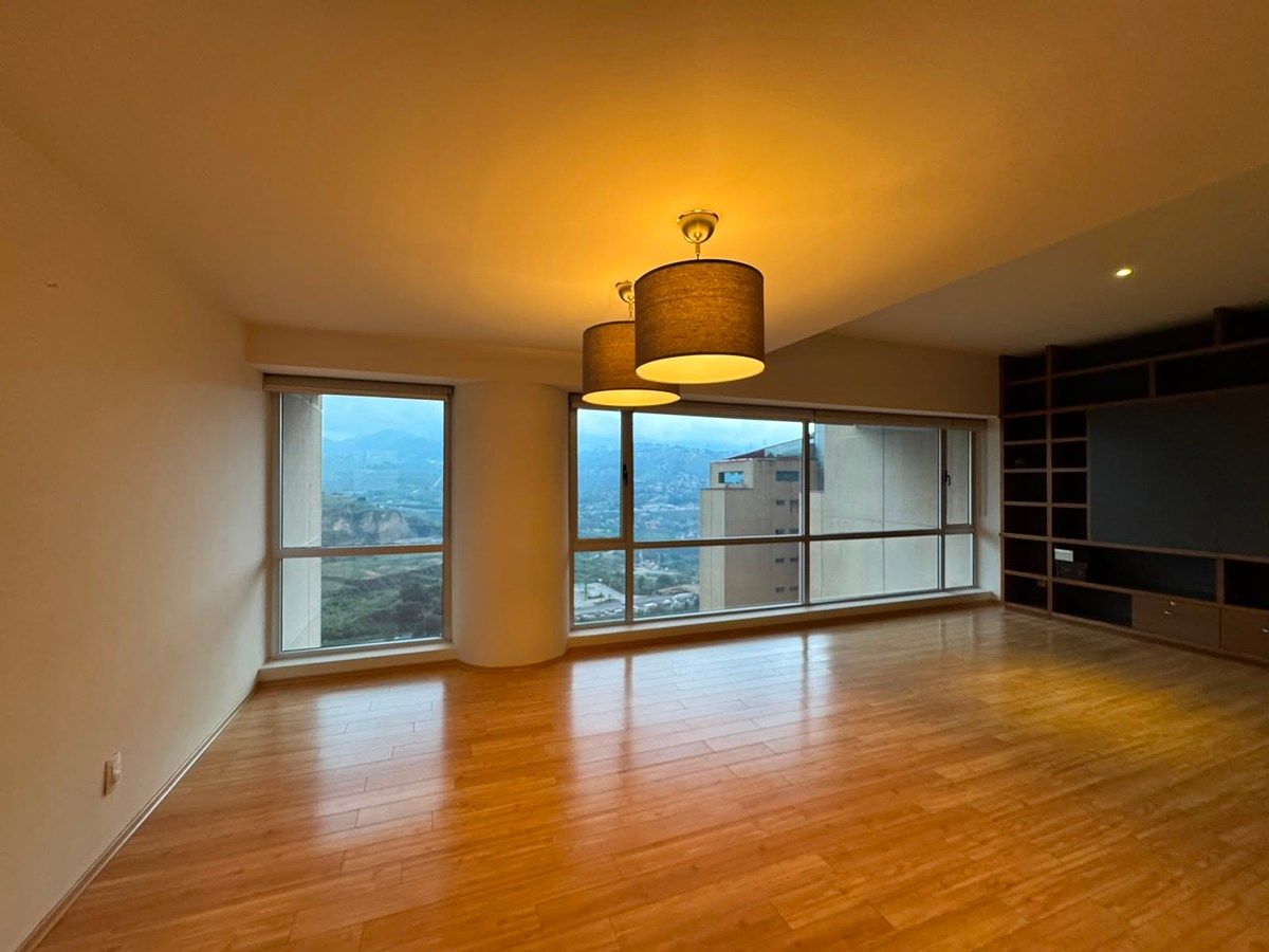 Apartamento em Bosque Real, Huixquilucan, foto 2 de 27