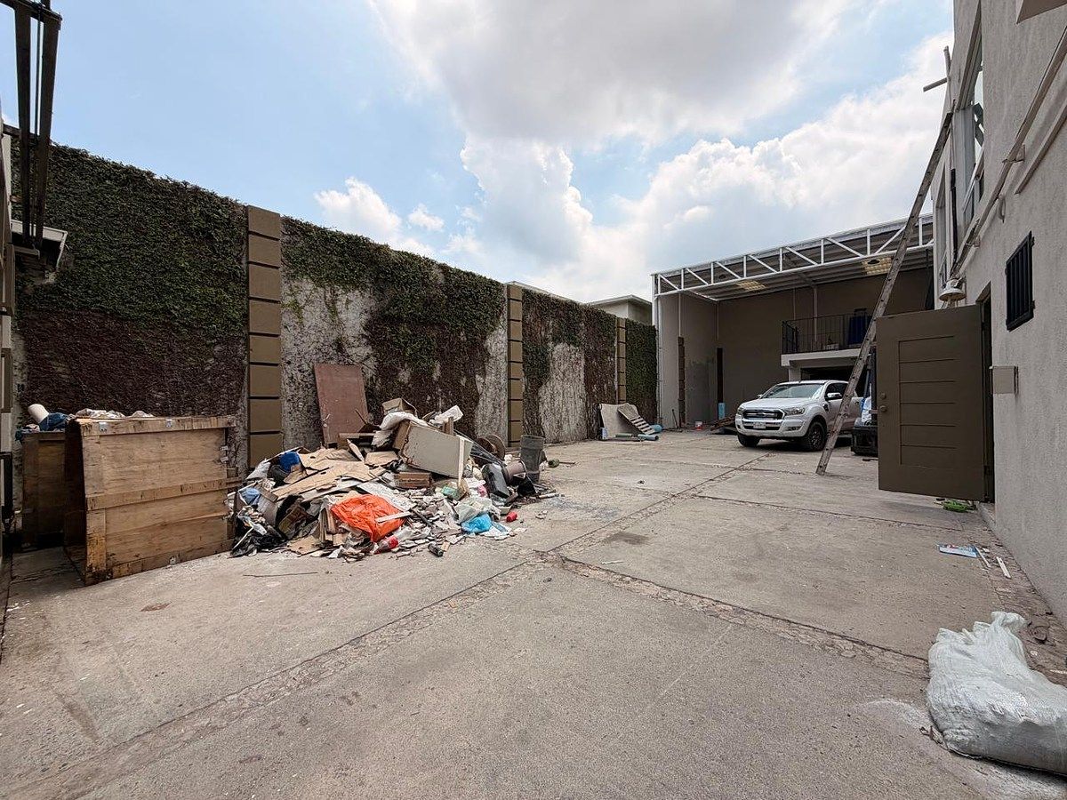 Commercial Storage Unit in Mitras Centro, Monterrey, photo 12 of 13