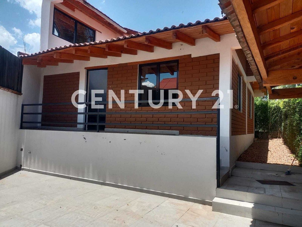 Casa em San Mateo Acatitlán, Valle de Bravo, foto 2 de 22