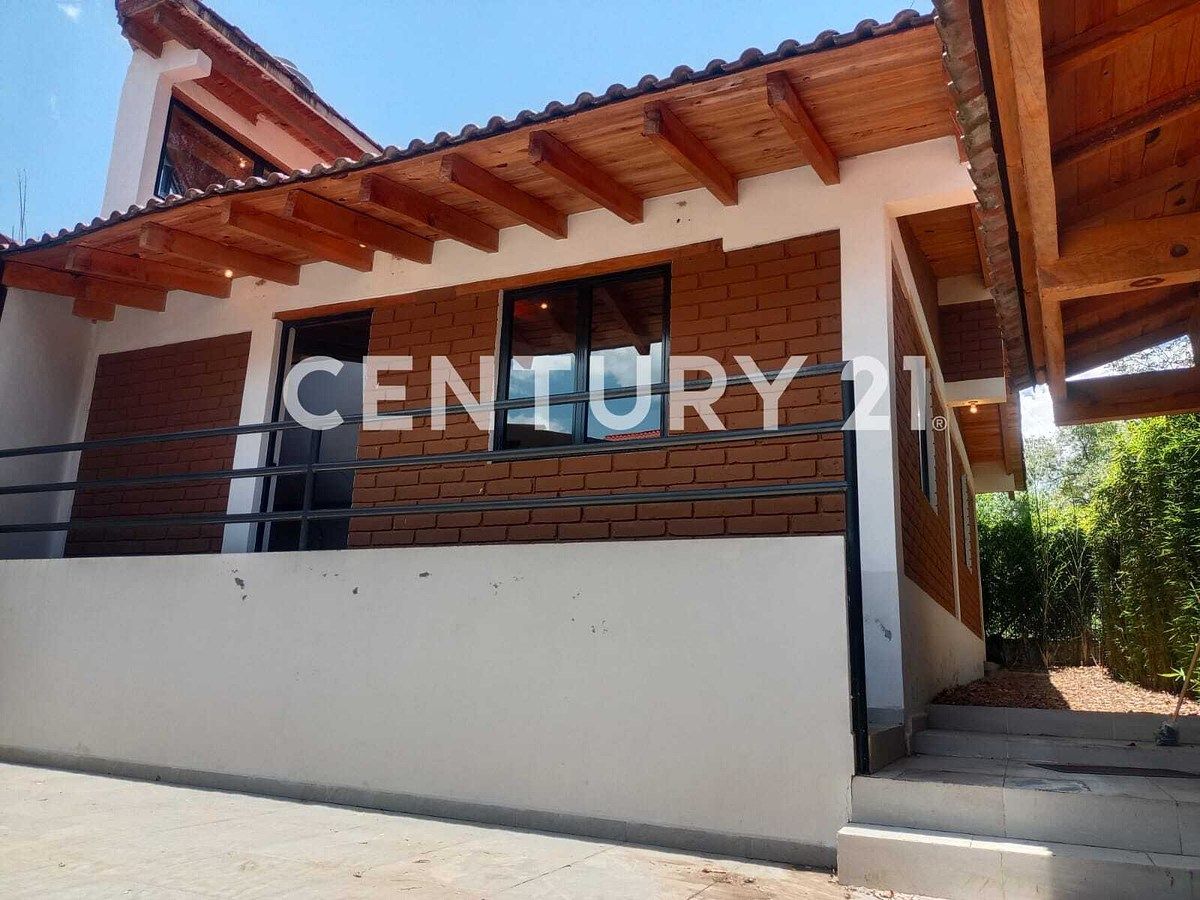 CASA EN RENTA EN ACATITLÁN, VALLE DE BRAVO, foto 1 de 22