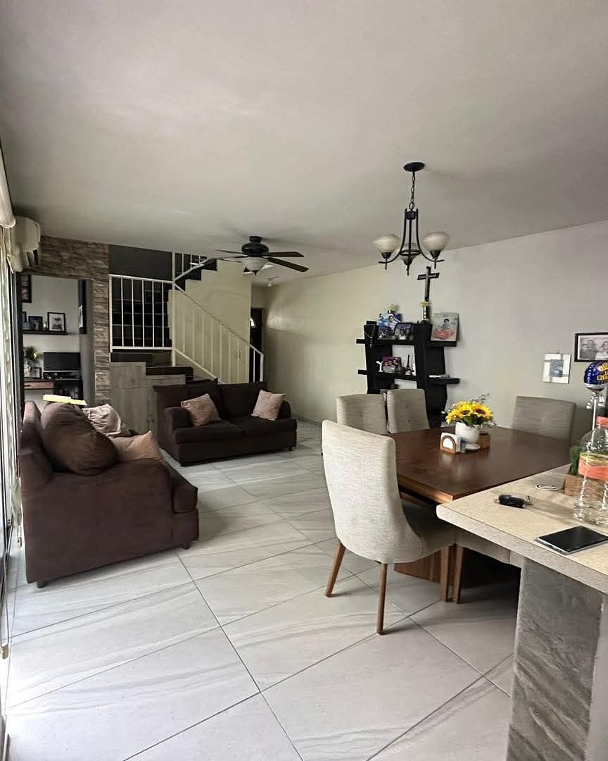 Casa em Residencial las Provincias, Apodaca, foto 3 de 10