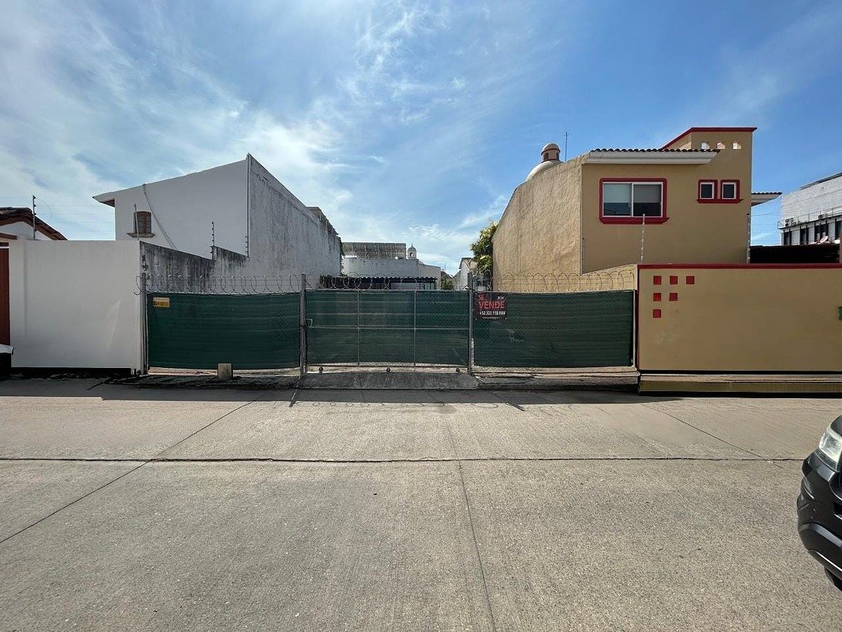 Lot in Diaz Ordaz, Puerto Vallarta, photo 2 of 4