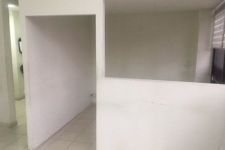 SE RENTA LOCAL COMERCIAL EN ESQUINA EN COLONIA TRANSITO