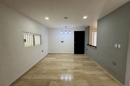 En renta casa con paneles solares en Vista Alegre Norte, Mérida, Yucatán.