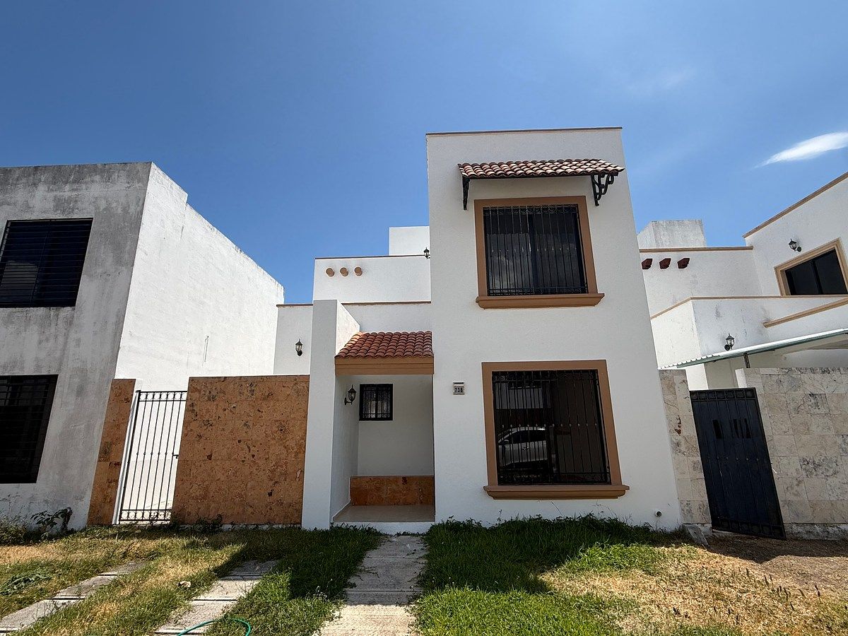 Gran Santa Fe, photo 1 of 12