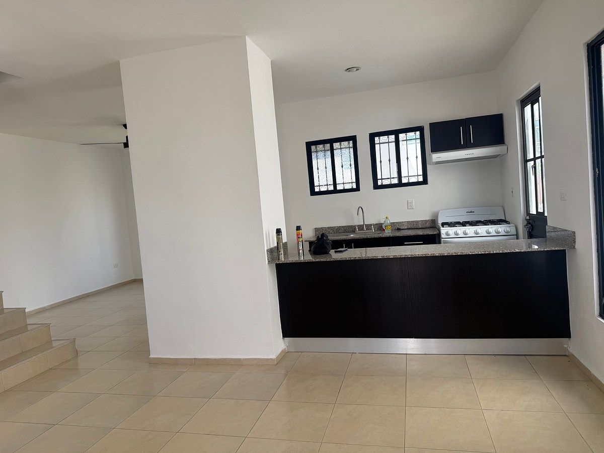 House in Gran Santa Fe, Mérida, photo 5 of 12