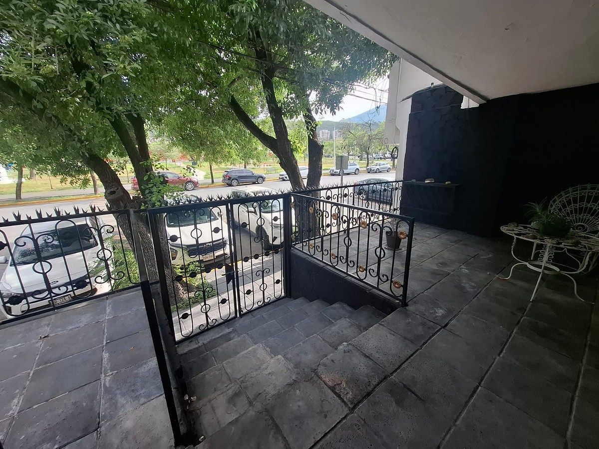 Local comercial en Las Cumbres 1 Sector, Monterrey, foto 4 de 14