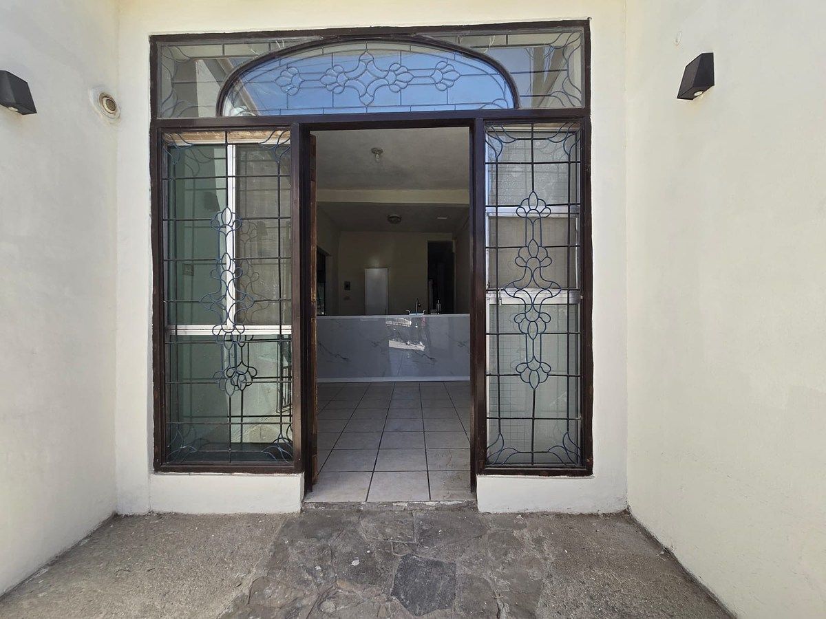 Casa em Lomas de la Presa, Ensenada, foto 4 de 18