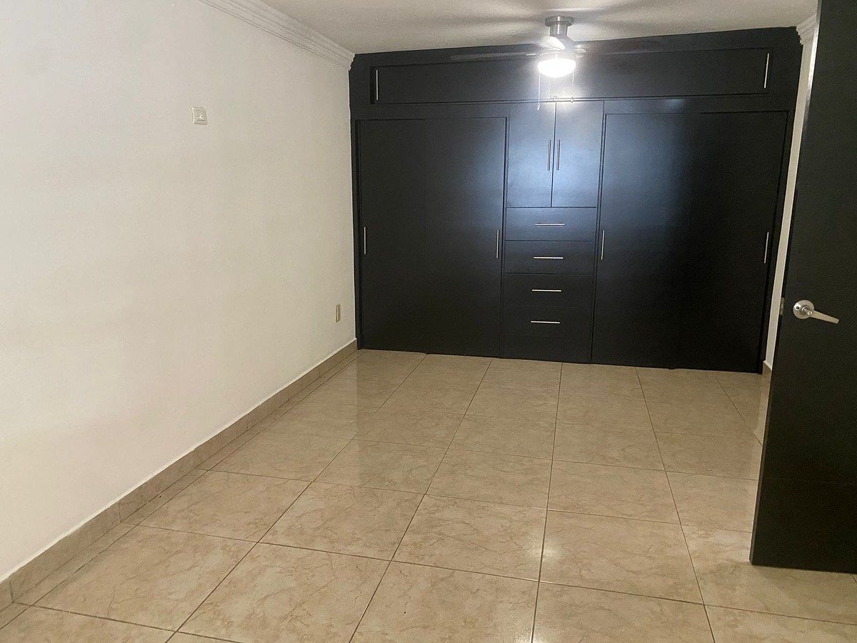 Casa em Las Puentes Sector 14, San Nicolás de los Garza, foto 8 de 18